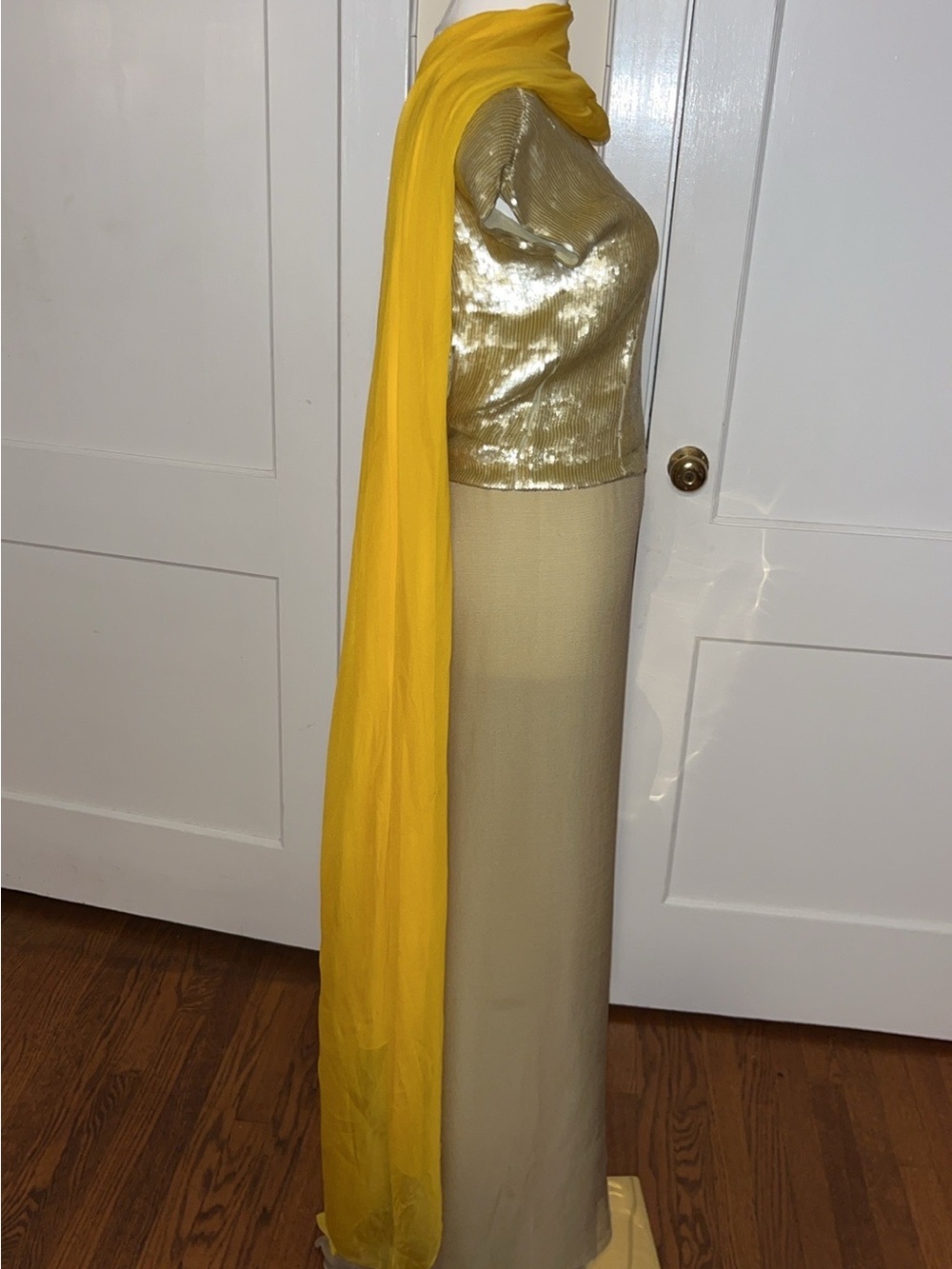 Oscar de la Renta Archival Runway 3-Piece Celadon Sequin Silk Gown Yellow shawl - Picture 3 of 11